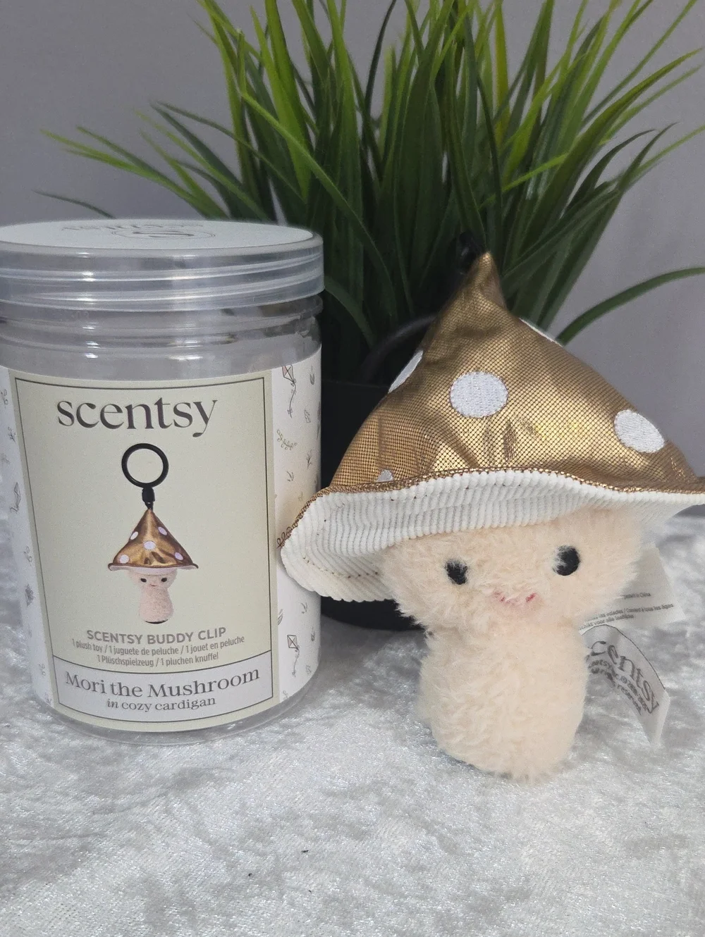 Scentsy Mori Mushroom Buddy Clip in Gold and Cream